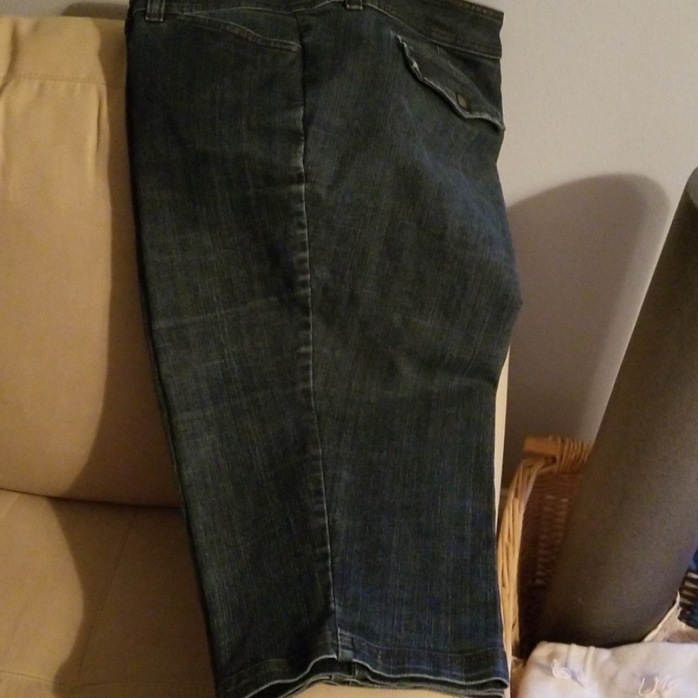 Capris